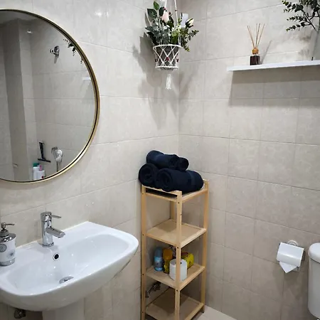 Tango شقة فوينخيرولا